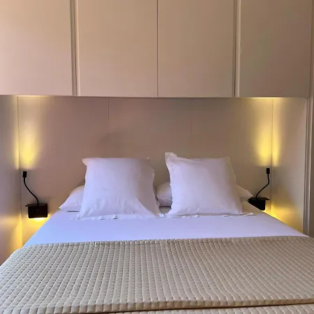 Le Di Byron - Affitti Brevi Italia Apartment *