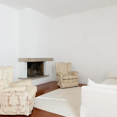 Apartment Le Di Byron - Affitti Brevi Italia Ravenna